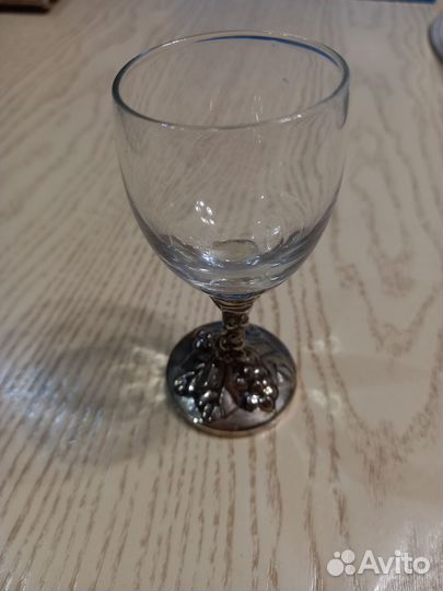 Рюмки на подносе rosrnberg