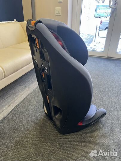 Детские автомобильные кресла 9-36 chicco