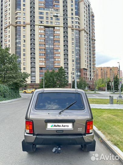 LADA 4x4 (Нива) 1.6 МТ, 2017, 130 000 км