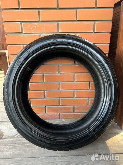 Nokian Tyres Hakka Black 245/40 R19 98Y