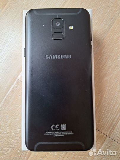 Samsung Galaxy A6, 3/32 ГБ