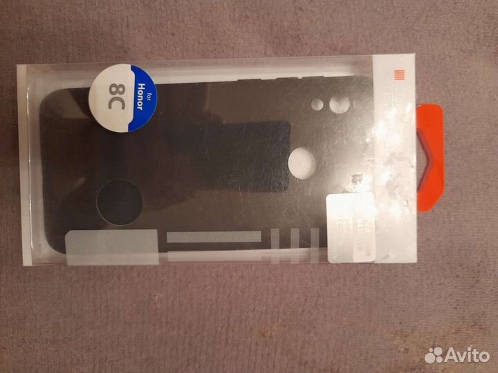 Чехлы на смартфоны