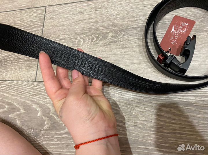 Мужской кожаный ремень