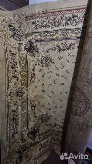 Ковер шерстяной