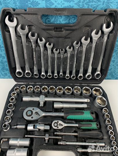 Набор инструментов (головок и ключей) 61 шт