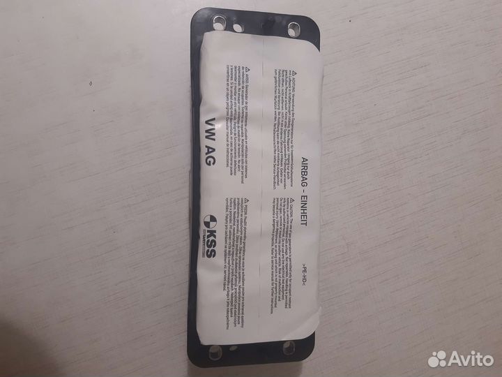 Подушка б/з в торпеду.Оригинал.Skoda,Volkswagen