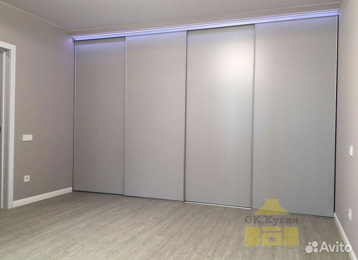 Шкаф в комнату