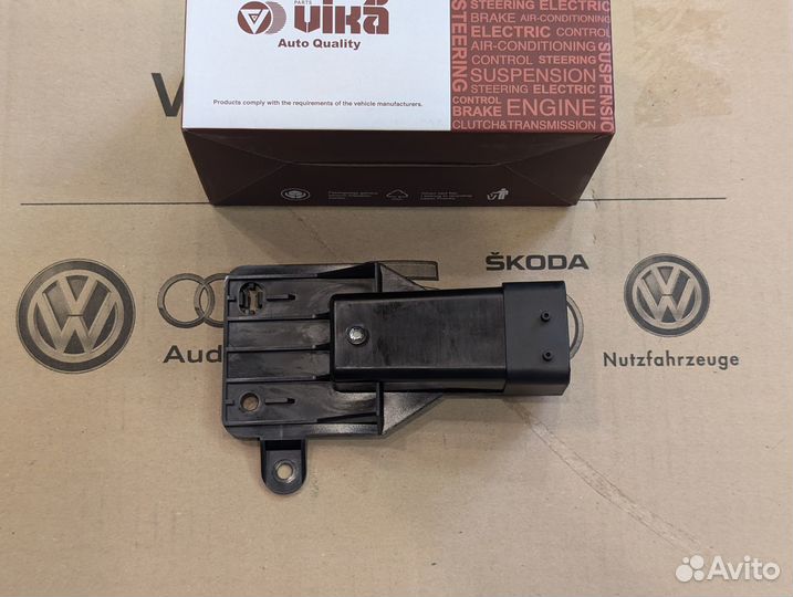 Блок управления вентилятором радиатора поло рапид