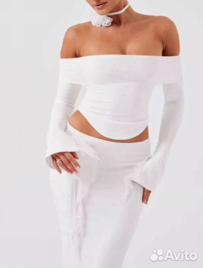 Летний костюм с юбкой