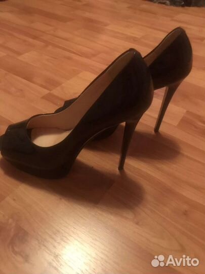 Продам туфли размер 39-40