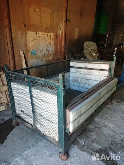 Контейнер клетка, вольер для животных