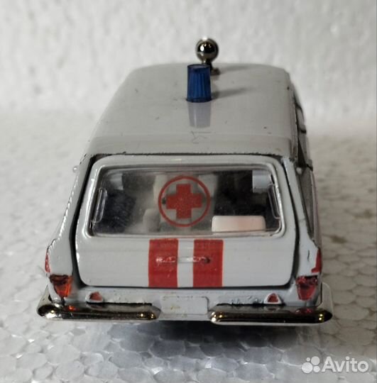 Модель СССР Волга 2402 Скорая помощь