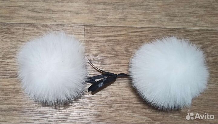 Помпоны меховые парные