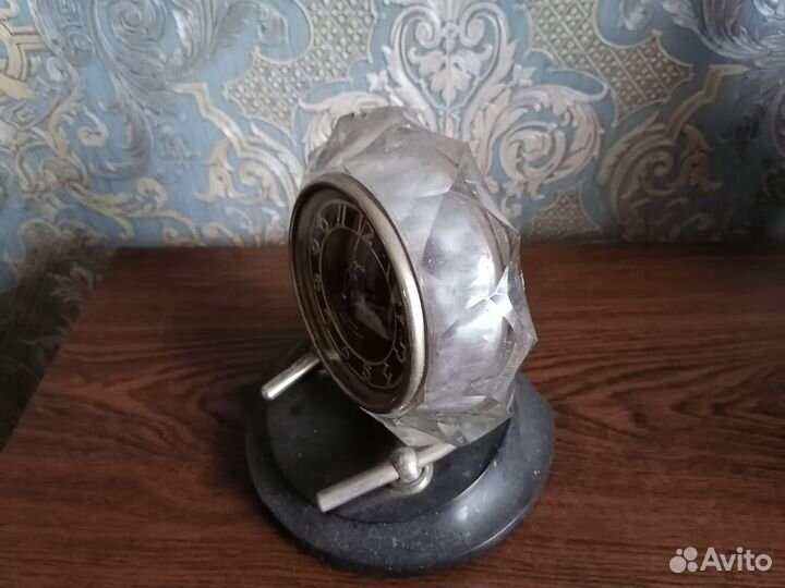 Часы винтажные Маяк в хрустале СССР