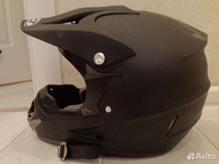 Шлем горнолыжный