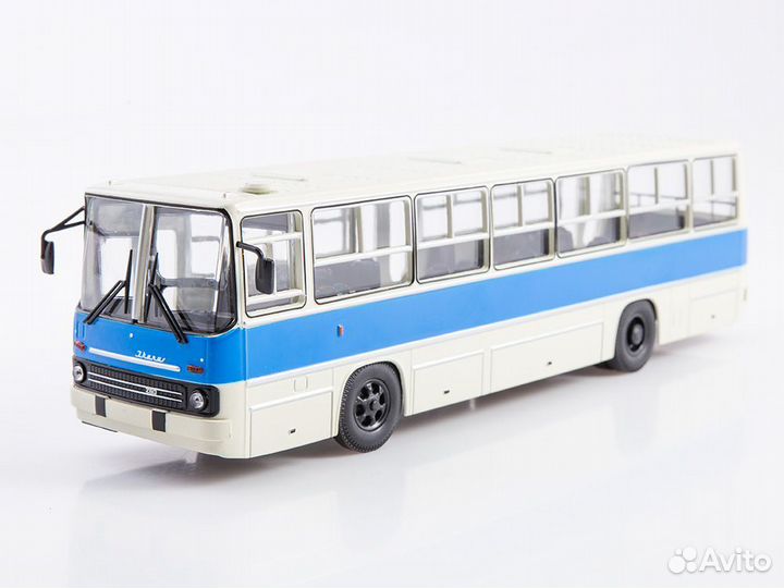 Коллекционная модель автобуса Икарус 260