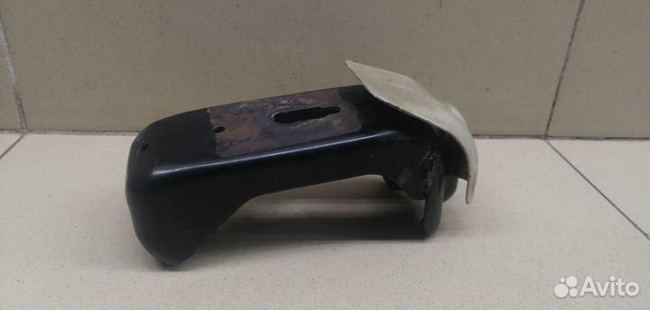 Кронштейн опоры двигателя Hi Lux 2015