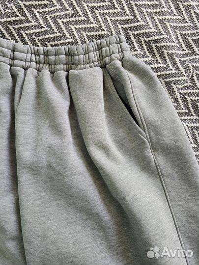 Спортивный костюм женский