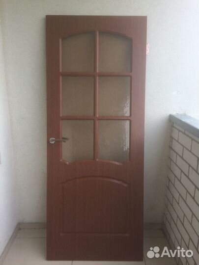 Межкомнатная дверь бу деревянная