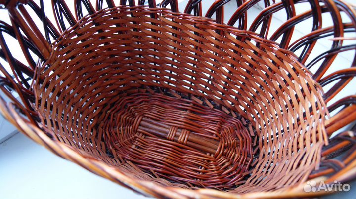 Корзина плетеная большая