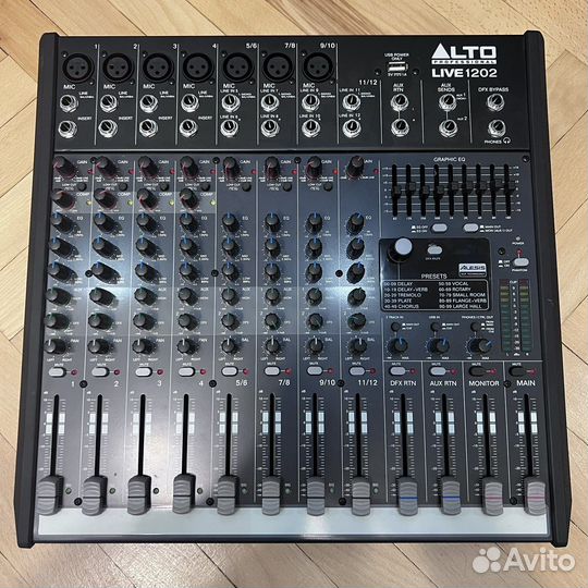 Микшерный пульт Alto Live 1202