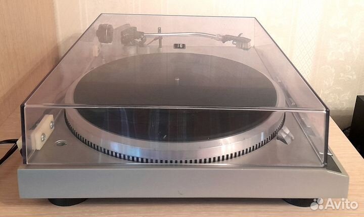 Проигрыватель винила Technics SL-Q3 кварц автомат