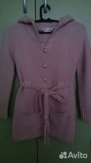 Вязанная кофточка на девочку