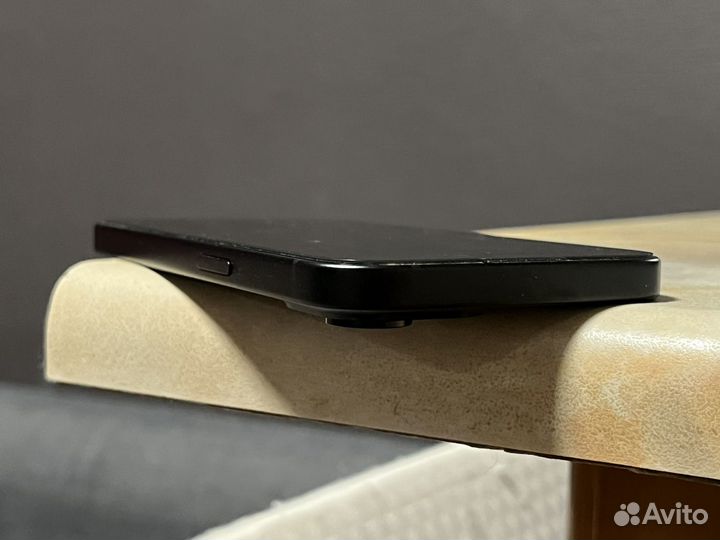 iPhone 15, 128 ГБ
