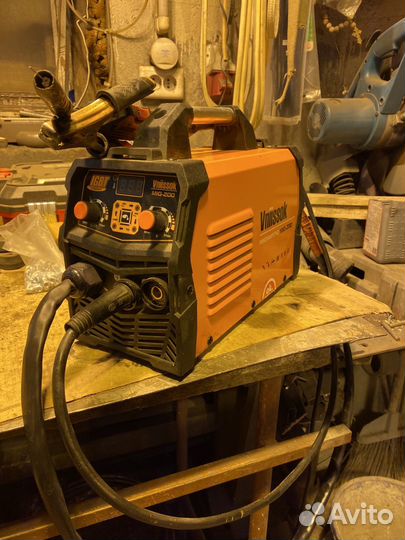 Сварка полуавтомат без газа Vniissok MIG 200