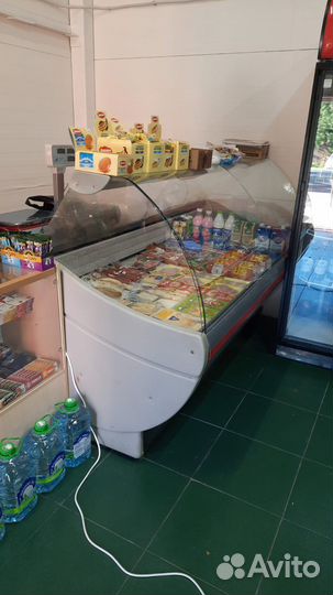 Холодильник витринный