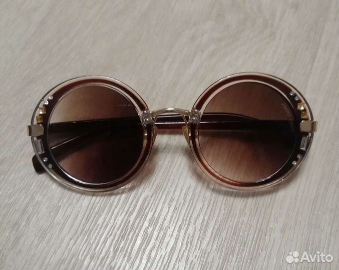 Солнцезащитные очки женские