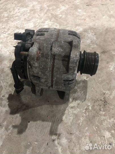 Генератор Toyota Avensis, Corolla, Auris. 01243250