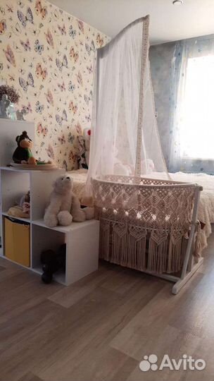 Детская кроватка,ручного плетения