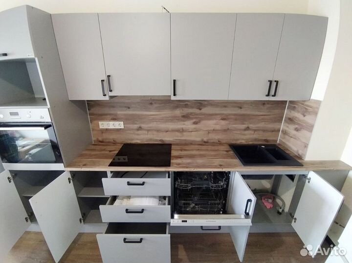 Кухня в современном стиле