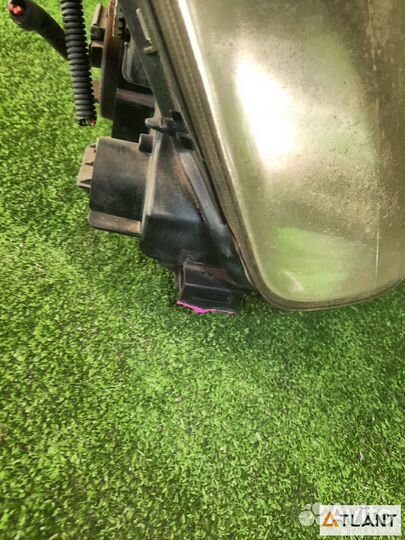 Фара передняя правая honda stream