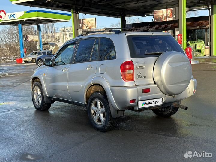 Toyota RAV4 2.0 AT, 2001, 267 741 км