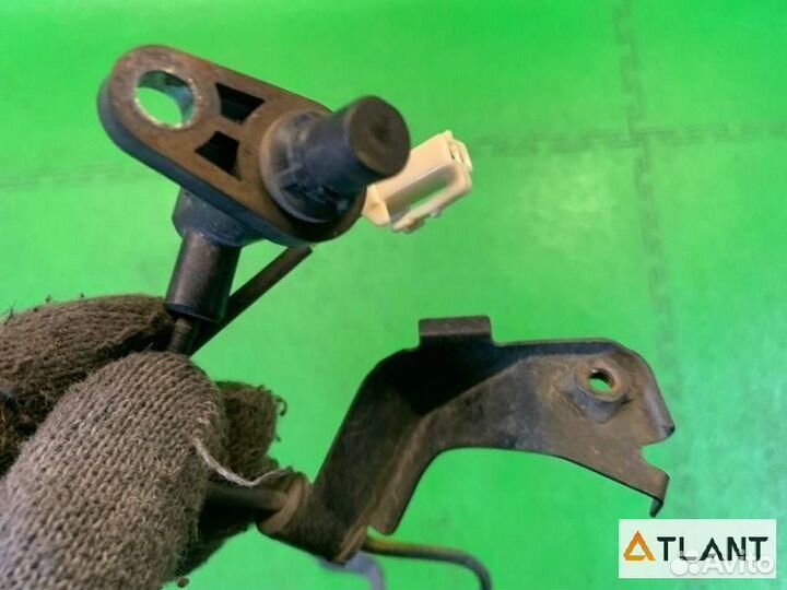 Датчик abs задний правый toyota noah