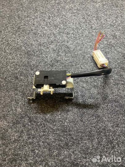 Датчик положения селектора АКПП Mitsubishi Lancer