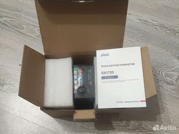 Однофазный векторный инвертор 0.75 kw