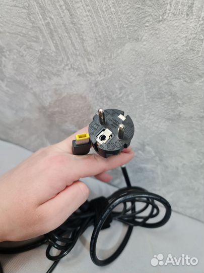 Адаптер для ноутбука lenovo 90w оригинал