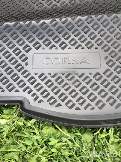 Коврик в багажник Corsa