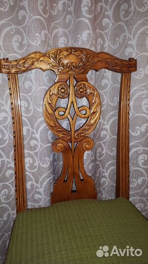 Старинный стул в стиле Чиппендейл