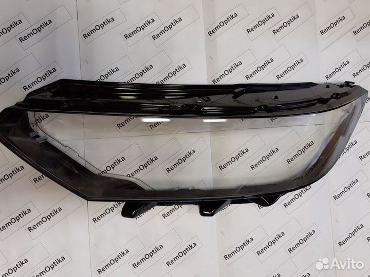 Стекла фар VW Passat B8 / Пассат Б8 левое правое