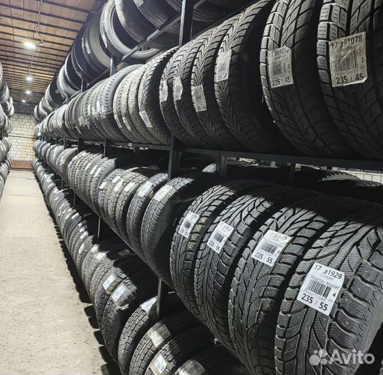 Goodyear Vector 4Seasons 215/60 R17 100P