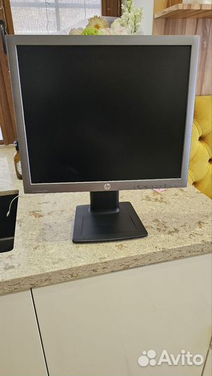 Монитор 19 дюймов HP E190i IPS Display