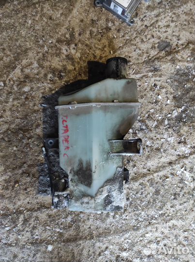 Бачок омывателя Hyundai Grand Starex 07-18г