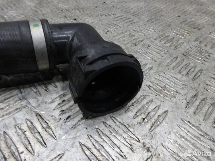 Патрубок радиатора верхний Мерседес 166 292