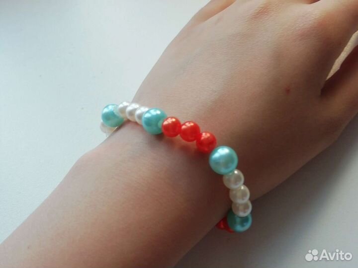 Браслет из бусин