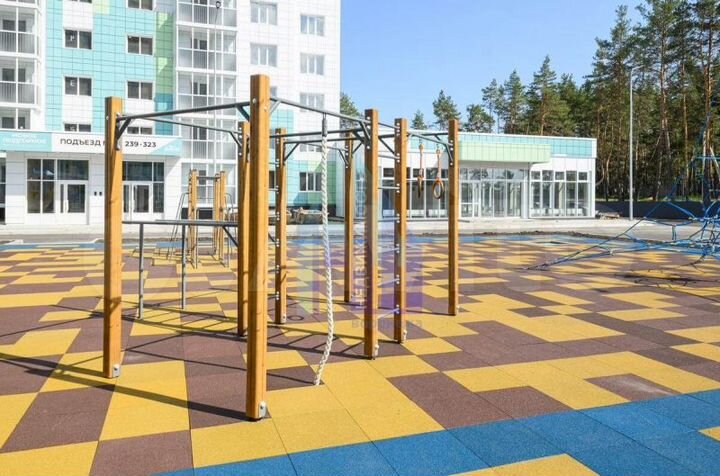 2-к. квартира, 51 м², 8/17 эт.