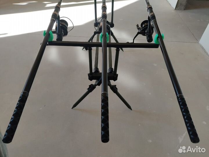 Карповый набор на 3 уд с род подом и сигналками